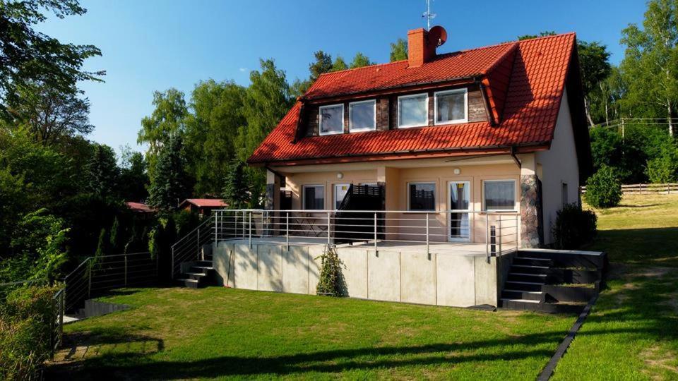 Wiking Lodge *